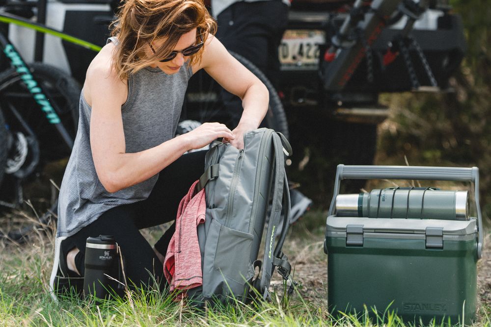 Термос Stanley Classic 1400, темно-зеленый — изображение 3