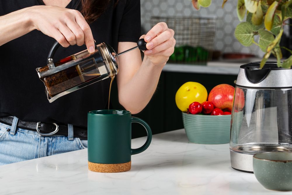 Кружка с пробковой подставкой Corky, зеленая — изображение 4