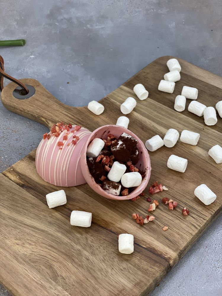 Шоколадная бомбочка «Клубника» — изображение 4