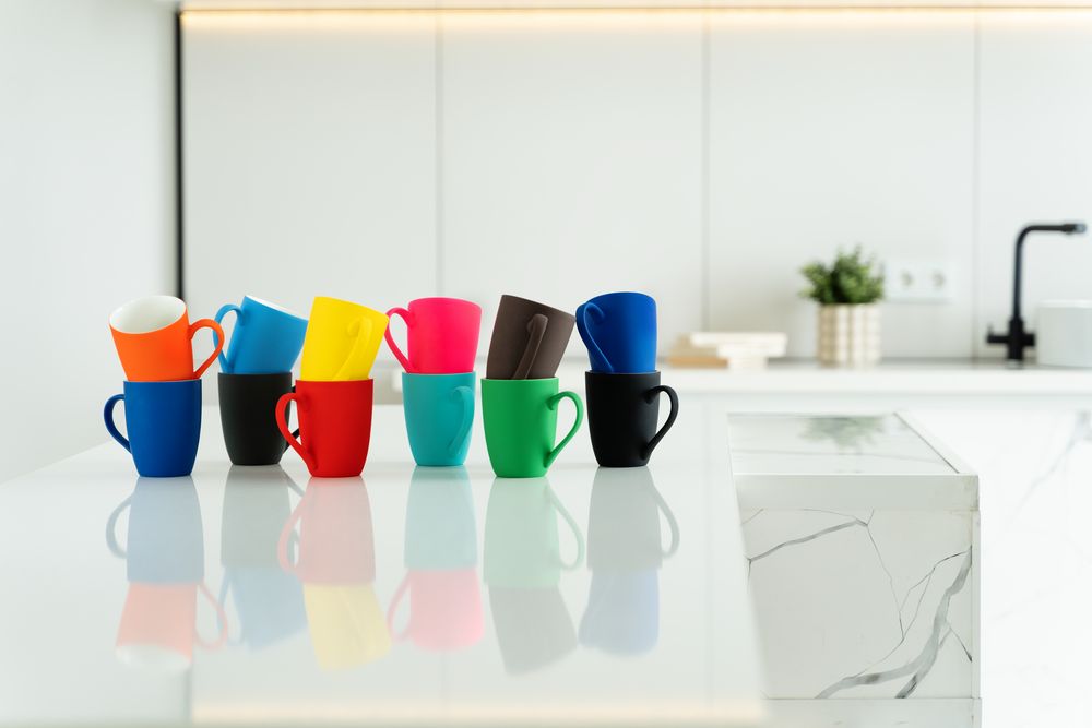 Кружка Good Morning с покрытием софт-тач, ver.2, темно-синяя — изображение 4