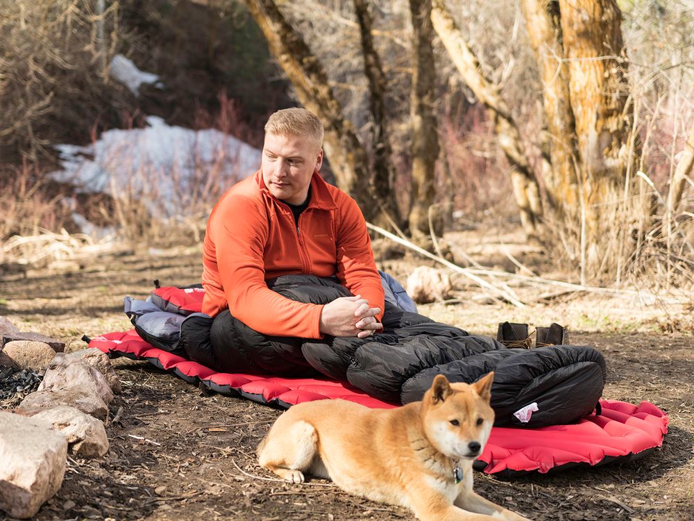 Надувной коврик Insulated Static V Luxe, красный — изображение 10