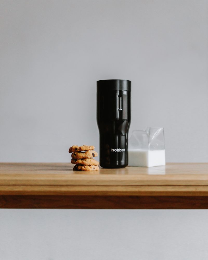 Термостакан Tumbler 470, вакуумный, черный — изображение 7