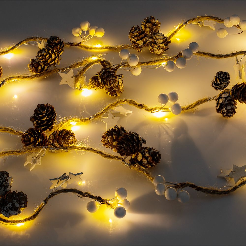 Светодиодная гирлянда Cones and Berries — изображение 2