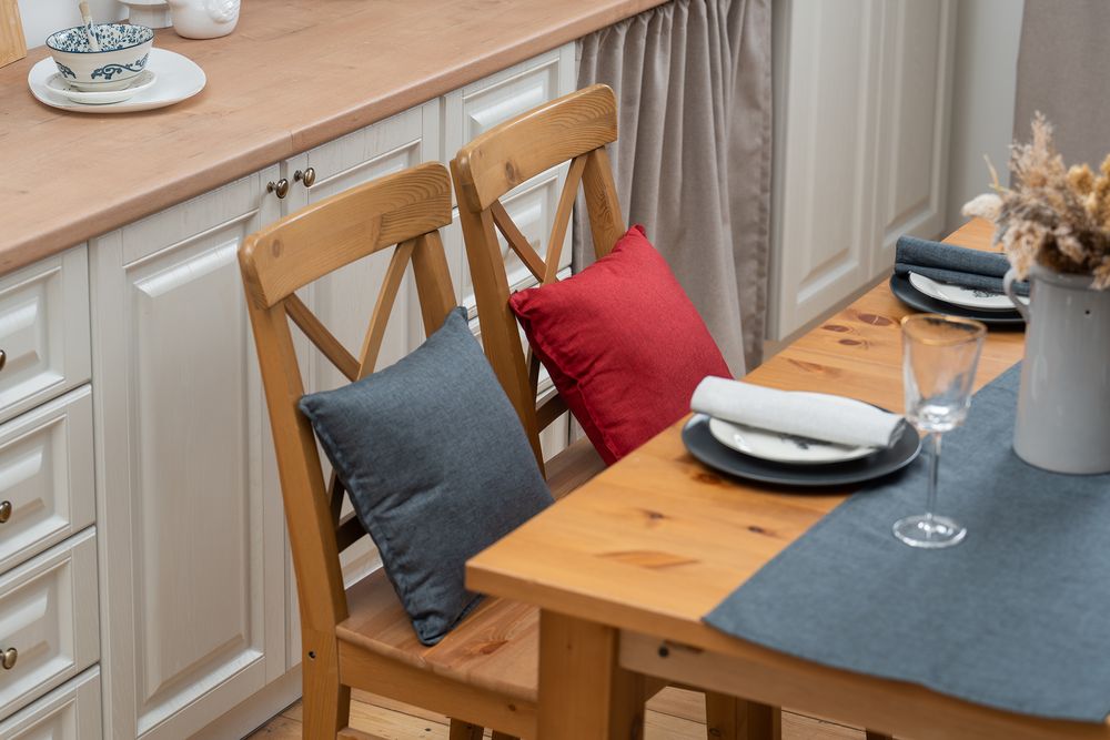 Подушка Settle In, темно-серая — изображение 5