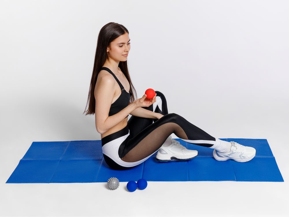 Массажный мяч для MФР Relaxify, красный — изображение 3