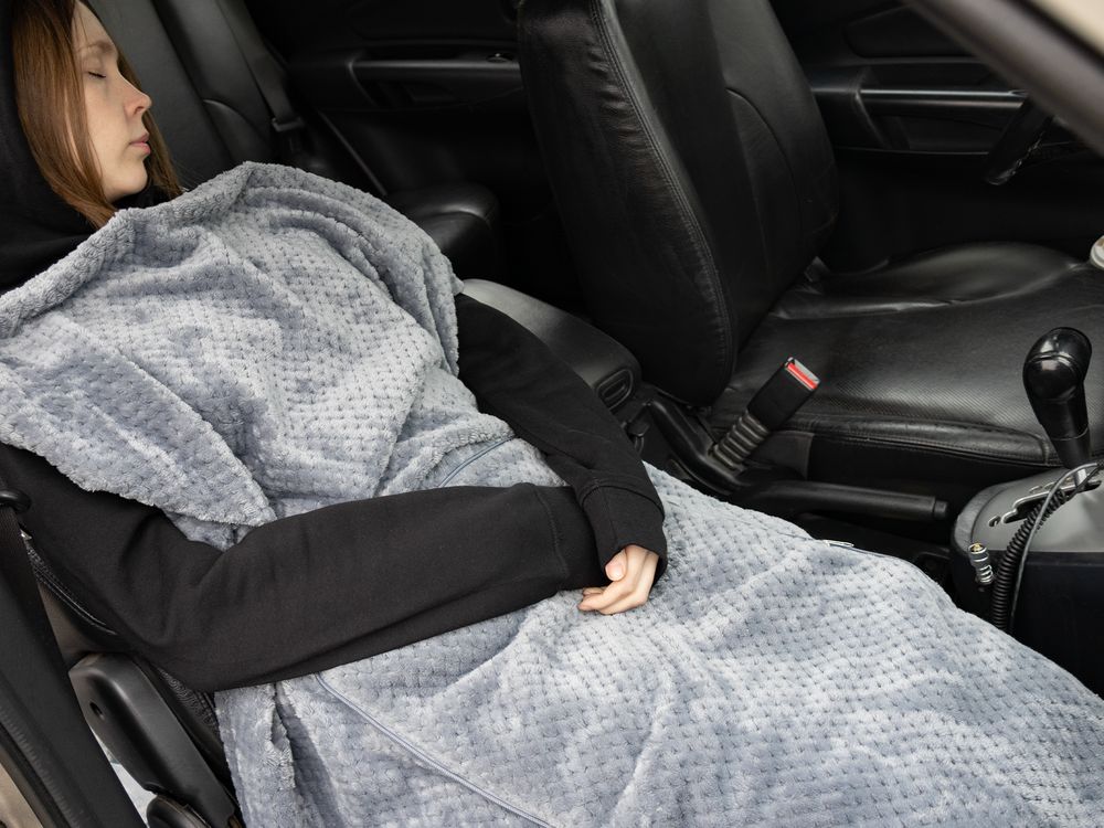 Плед-подушка Dreamscape, серый — изображение 11