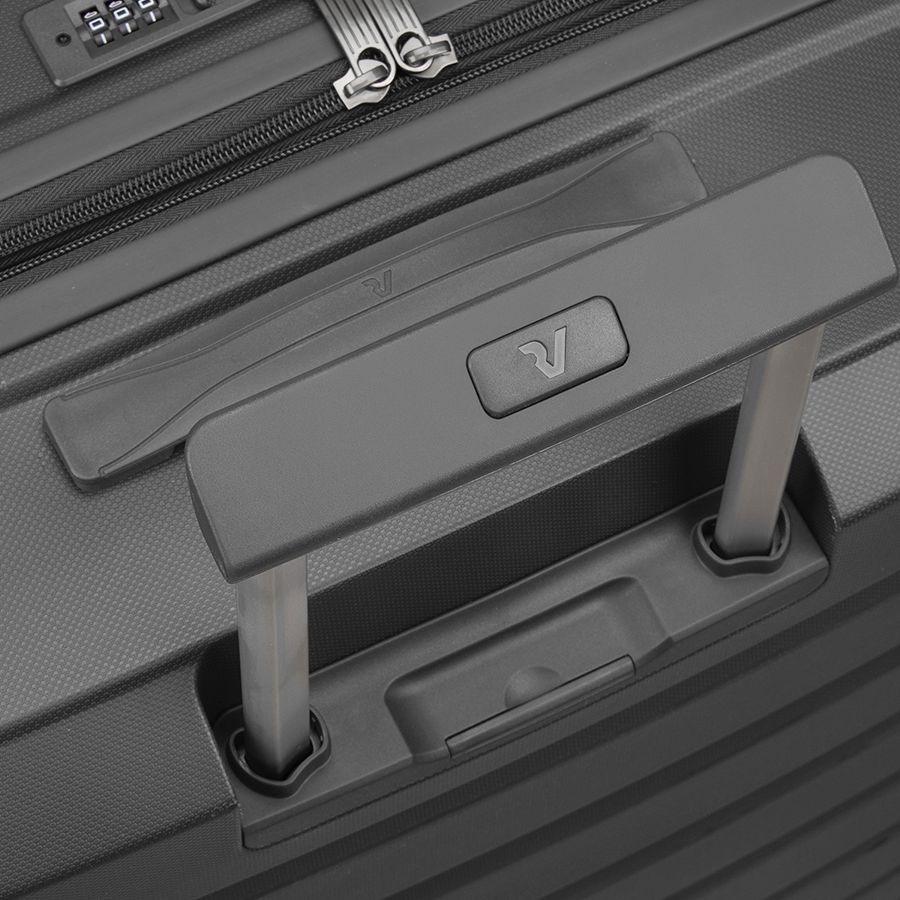 Чемодан Butterfly M, серый — изображение 9