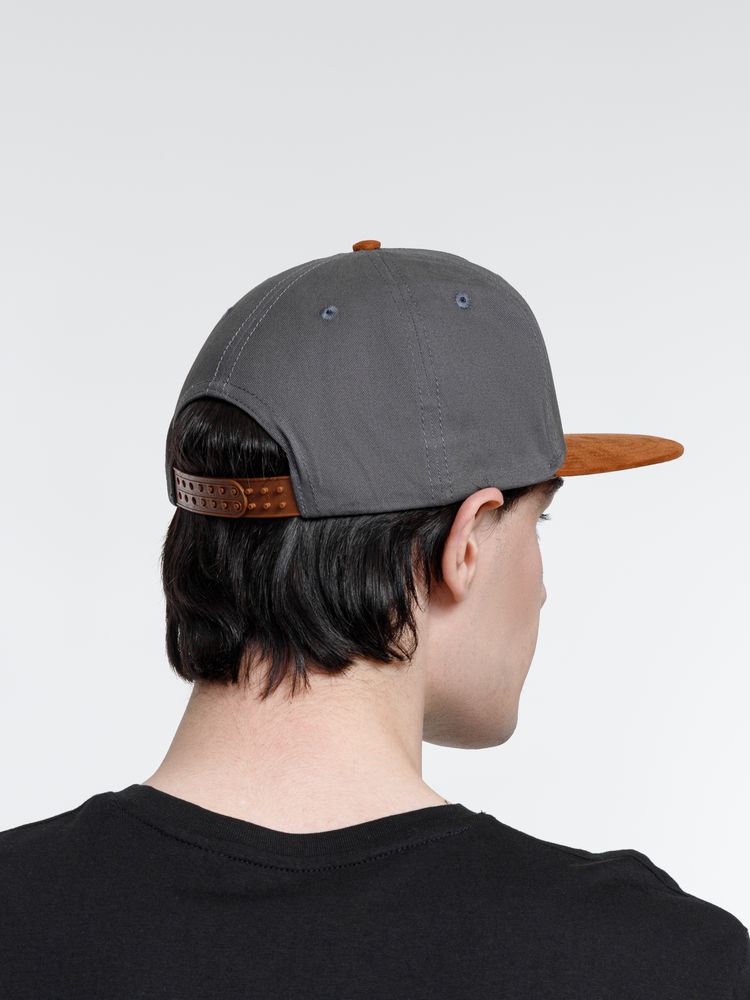 Бейсболка Foreside с прямым козырьком, серая с коричневым — изображение 11