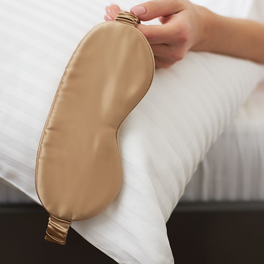 Маска для сна Essential, бежевая — изображение 4