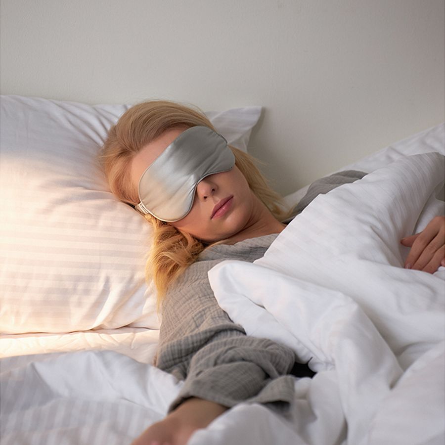 Маска для сна Essential, светло-серая — изображение 4