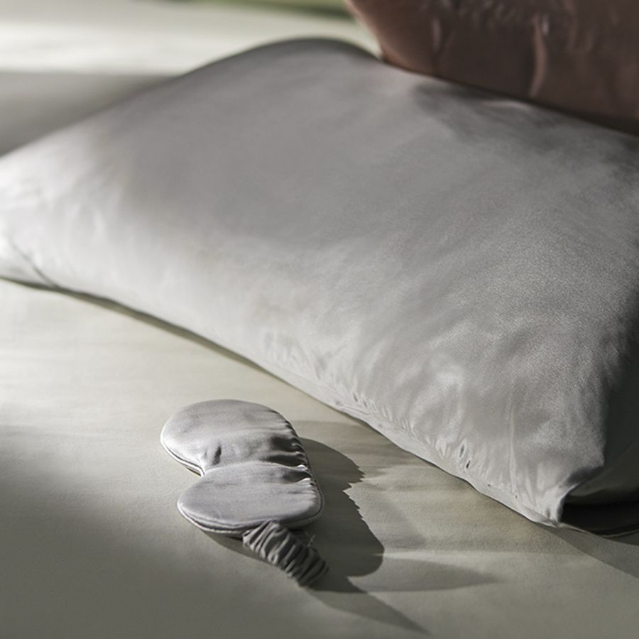 Маска для сна Essential, светло-серая — изображение 8