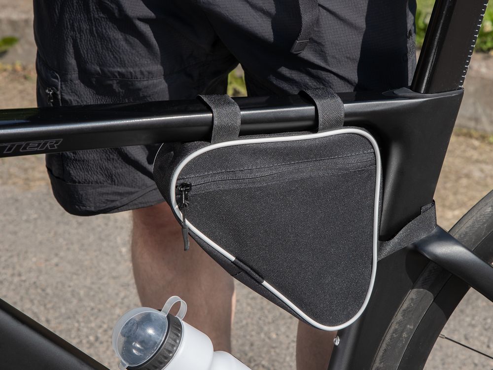 Велосумка на раму BikeLine Mini, черная с белым — изображение 7