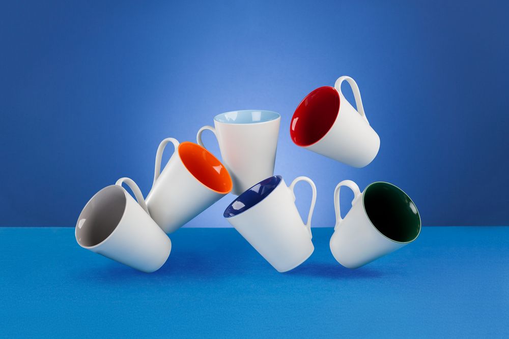 Кружка New Bell матовая, белая с серым — изображение 5