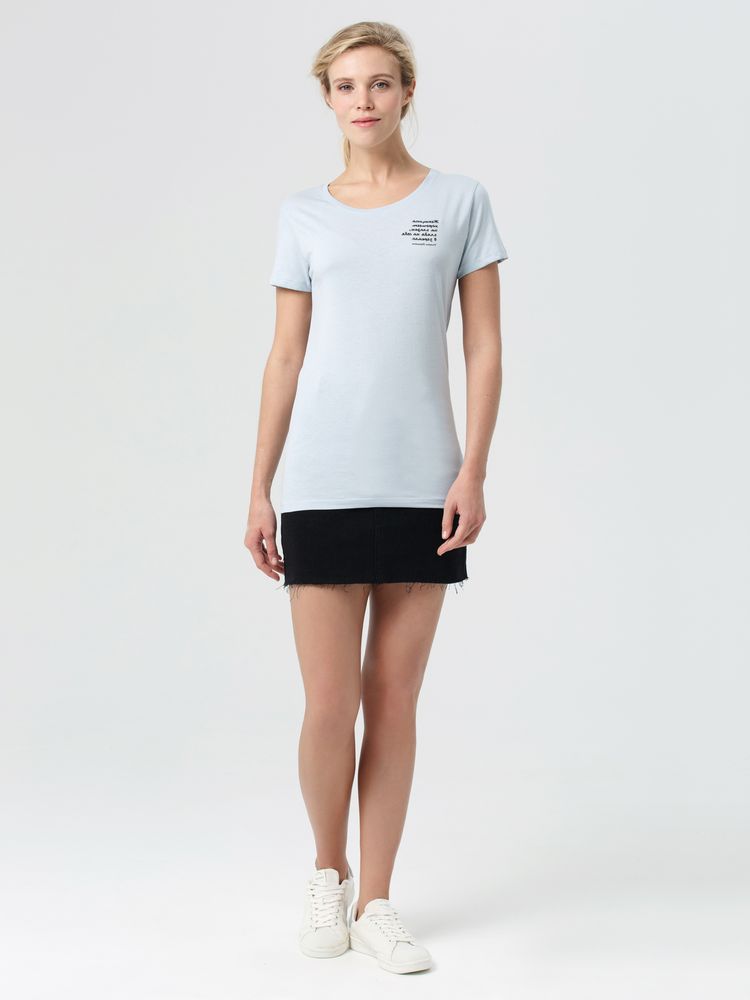 Футболка женская «Женщина хорошеет», голубая — изображение 5