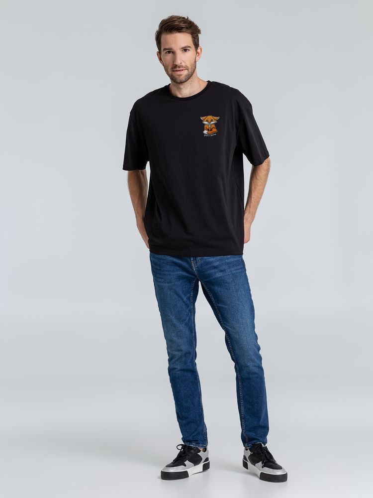 Футболка оверсайз «Cute Fire. Всех сжечь», черная — изображение 3