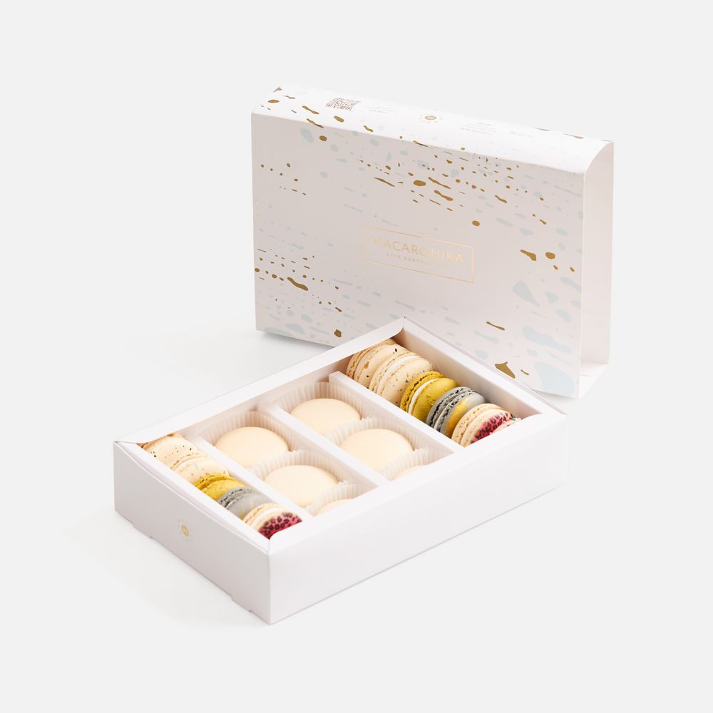 Набор из 18 пирожных макарон — изображение 2